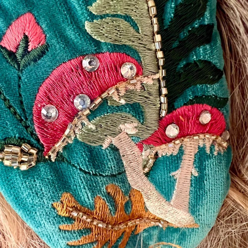 Embroidered Toadstool Velvet Headband - Picture 8 of 9